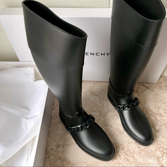 Givenchy Eva Chain Rain Boots - Picture 4 of 9